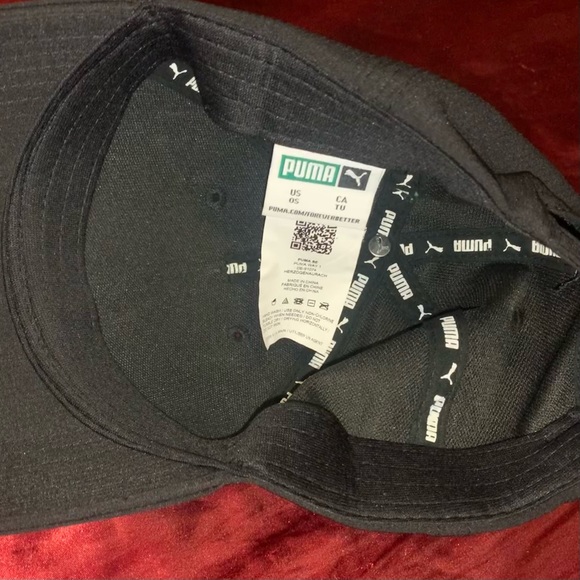 PUMA adjustable holographic logo cap - Picture 2 of 2